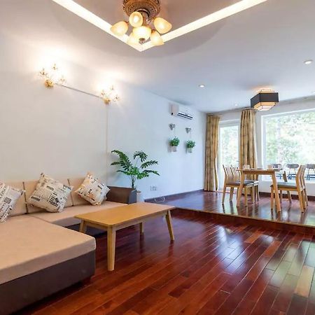 הו צ'י מין סיטי The Wooden Apartments - In The Heart Of Ben Thanh מראה חיצוני תמונה