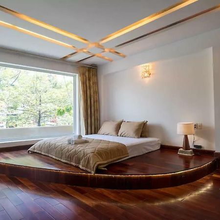 הו צ'י מין סיטי The Wooden Apartments - In The Heart Of Ben Thanh מראה חיצוני תמונה
