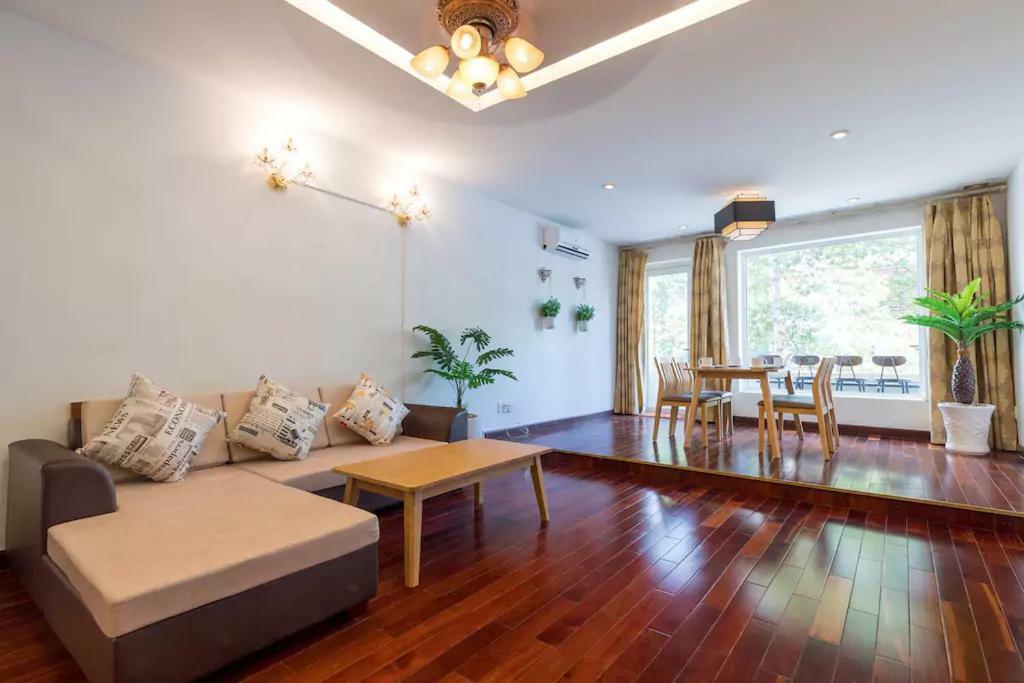 הו צ'י מין סיטי The Wooden Apartments - In The Heart Of Ben Thanh מראה חיצוני תמונה