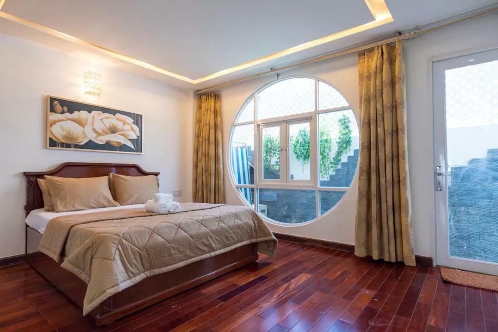 הו צ'י מין סיטי The Wooden Apartments - In The Heart Of Ben Thanh מראה חיצוני תמונה